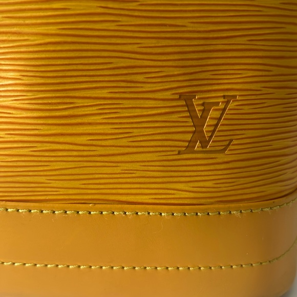 TRENDING Maxi Bags: Louis Vuitton Shoulder Bag Noe Yellow Epi - Picture 4 of 11